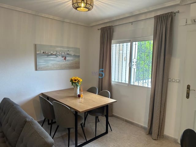 2 slaapkamer Huis te koop in Villamartin, Orihuela met zwembad - € 159.000 (Ref: 9638076)