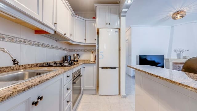 Casa de 2 habitaciones en Villamartin, Orihuela en venta con piscina - 159.000 € (Ref: 9638076)