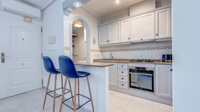 Casa de 2 habitaciones en Villamartin, Orihuela en venta con piscina - 159.000 € (Ref: 9638076)