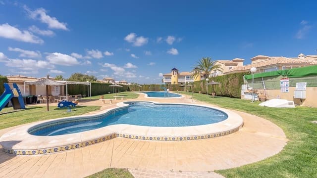 Casa de 2 habitaciones en Villamartin, Orihuela en venta con piscina - 159.000 € (Ref: 9638076)