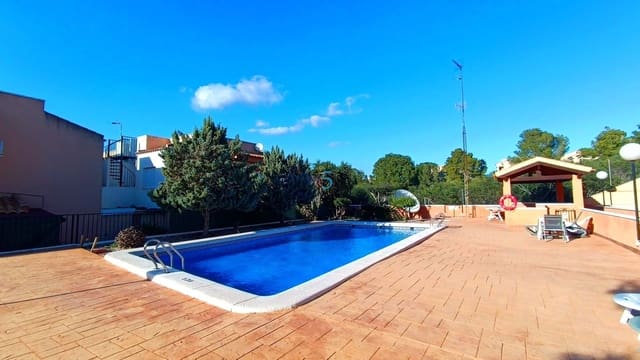 2 soveværelse Byhus til salg i Algorfa med swimmingpool garage - € 159.995 (Ref: 9645633)