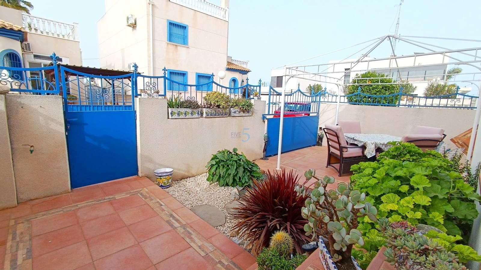 3 bedroom Townhouse for sale in Daya Vieja with pool - € 169,995 (Ref: 9650517)
