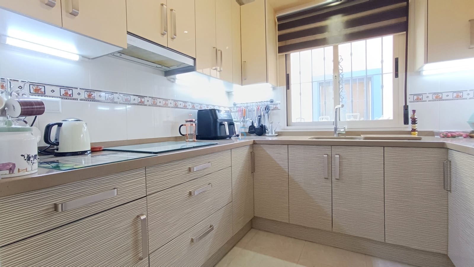 3 bedroom Townhouse for sale in Daya Vieja with pool - € 169,995 (Ref: 9650517)