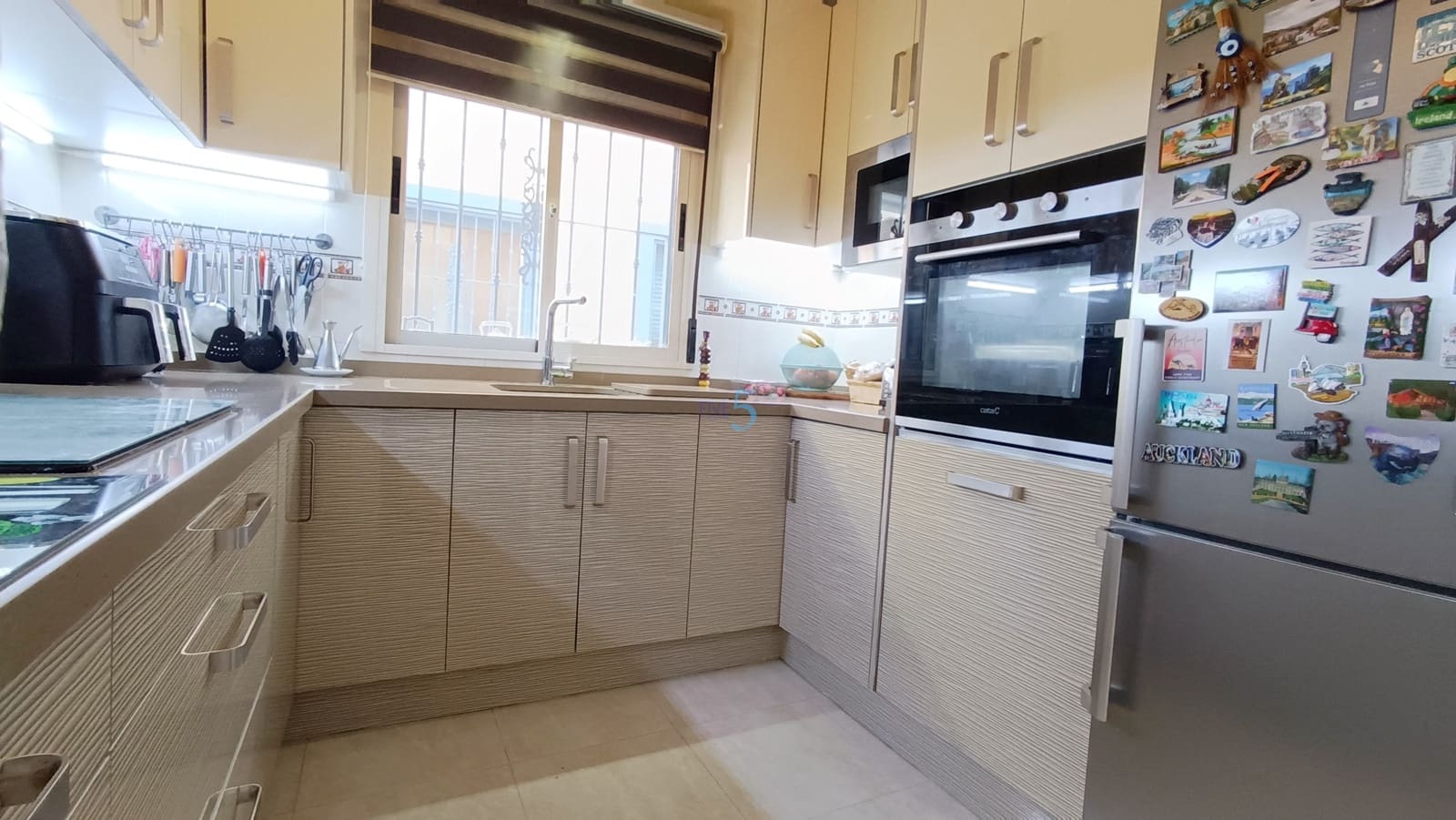 3 bedroom Townhouse for sale in Daya Vieja with pool - € 169,995 (Ref: 9650517)