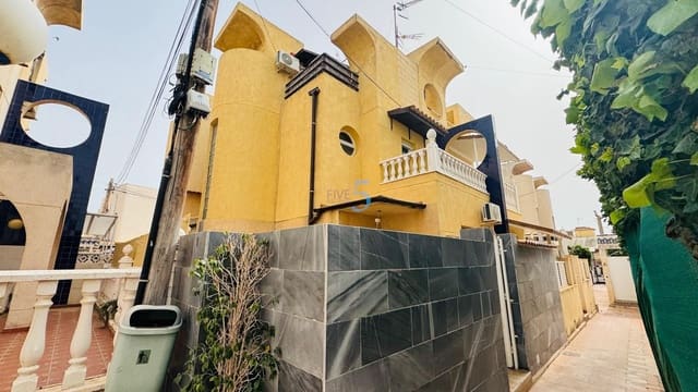 2 chambre Maison de Ville à vendre à Torrevieja avec piscine - 189 900 € (Ref: 9650718)