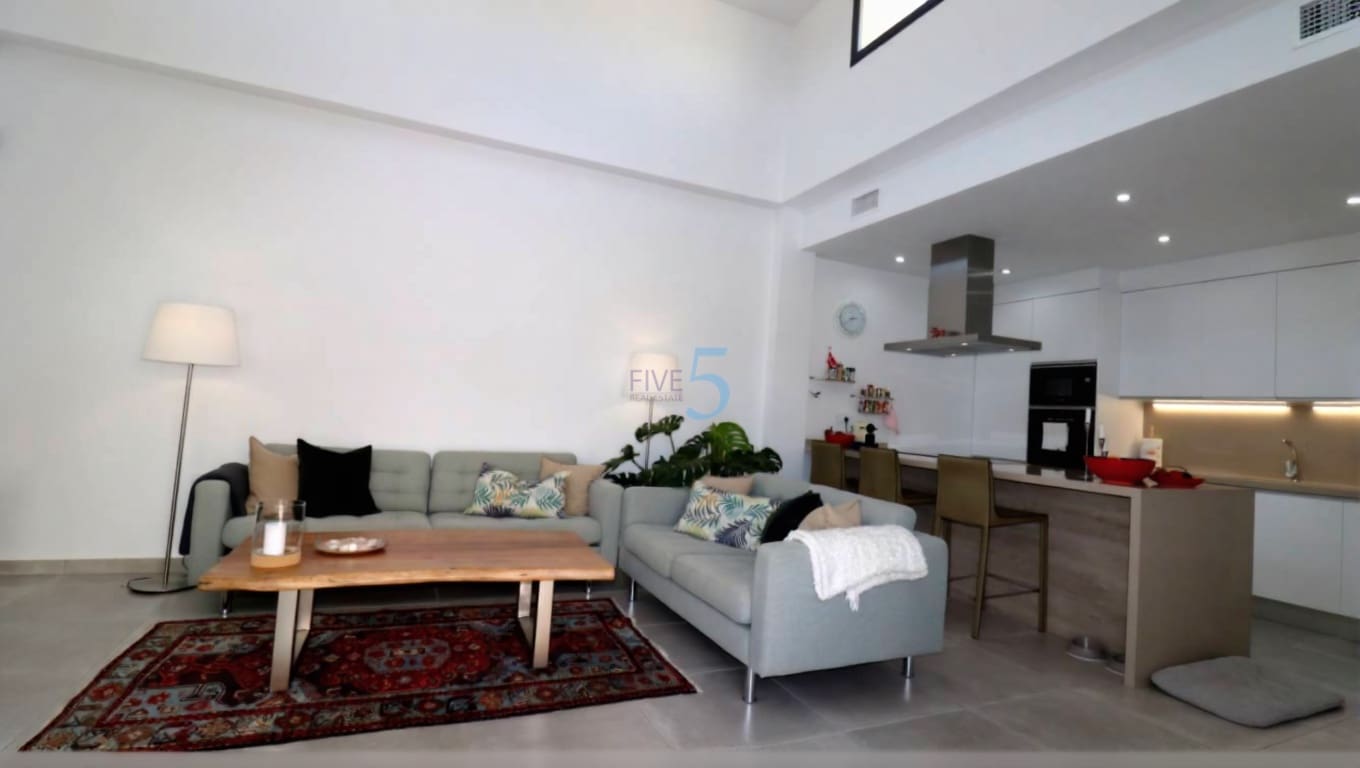 3 Zimmer Villa zu verkaufen in Daya Nueva mit Pool - 345.000 € (Ref: 9654241)