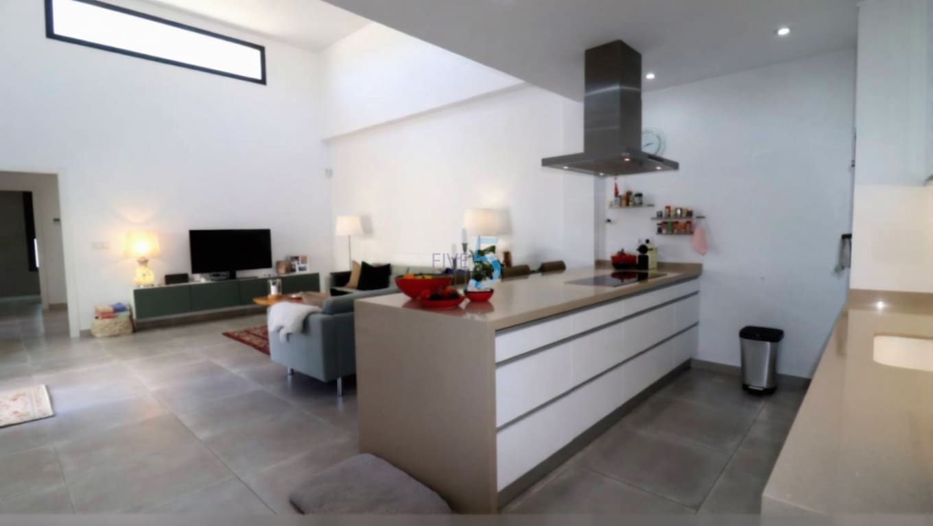 3 Zimmer Villa zu verkaufen in Daya Nueva mit Pool - 345.000 € (Ref: 9654241)