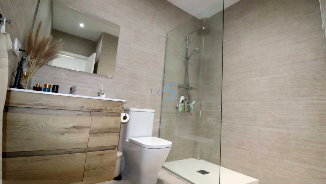 3 Zimmer Villa zu verkaufen in Daya Nueva mit Pool - 345.000 € (Ref: 9654241)