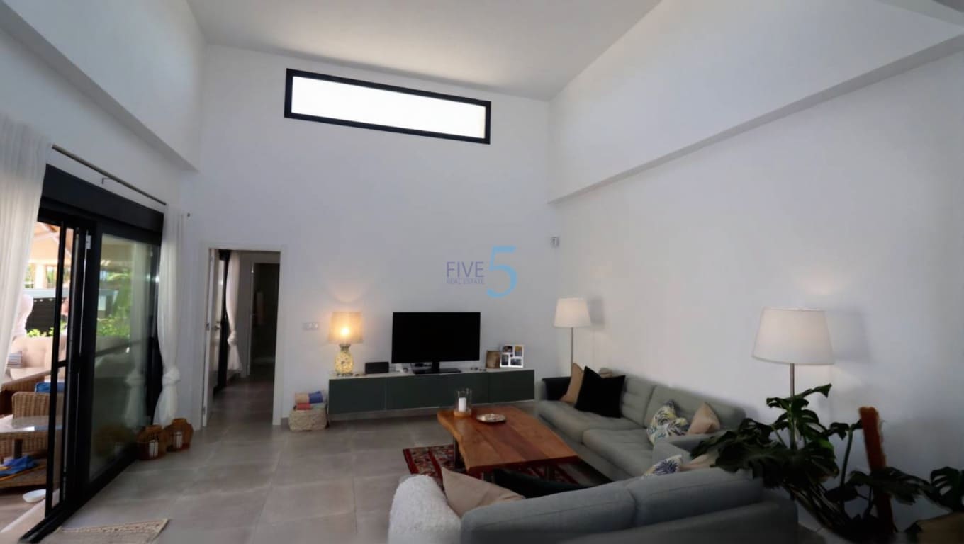 3 Zimmer Villa zu verkaufen in Daya Nueva mit Pool - 345.000 € (Ref: 9654241)