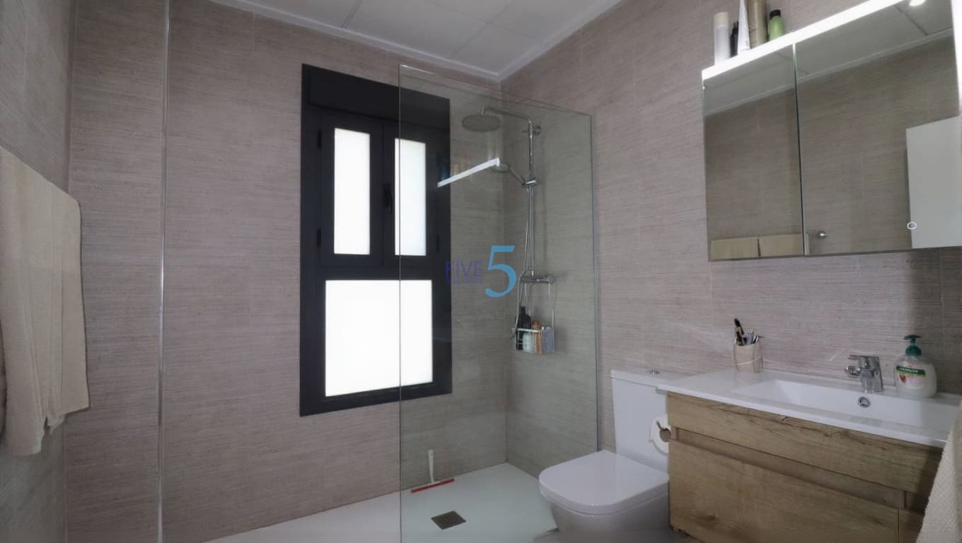 3 Zimmer Villa zu verkaufen in Daya Nueva mit Pool - 345.000 € (Ref: 9654241)