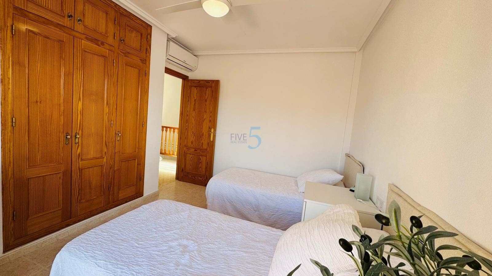 3 slaapkamer Villa te koop in Villamartin met zwembad garage - € 315.000 (Ref: 9657060)