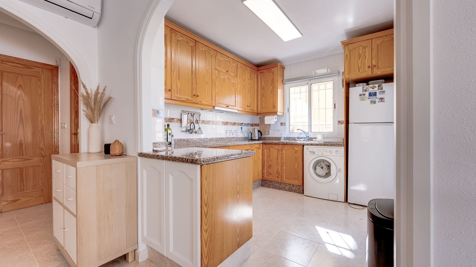 3 soverom Villa til salgs i Villamartin med svømmebasseng garasje - € 315 000 (Ref: 9657060)