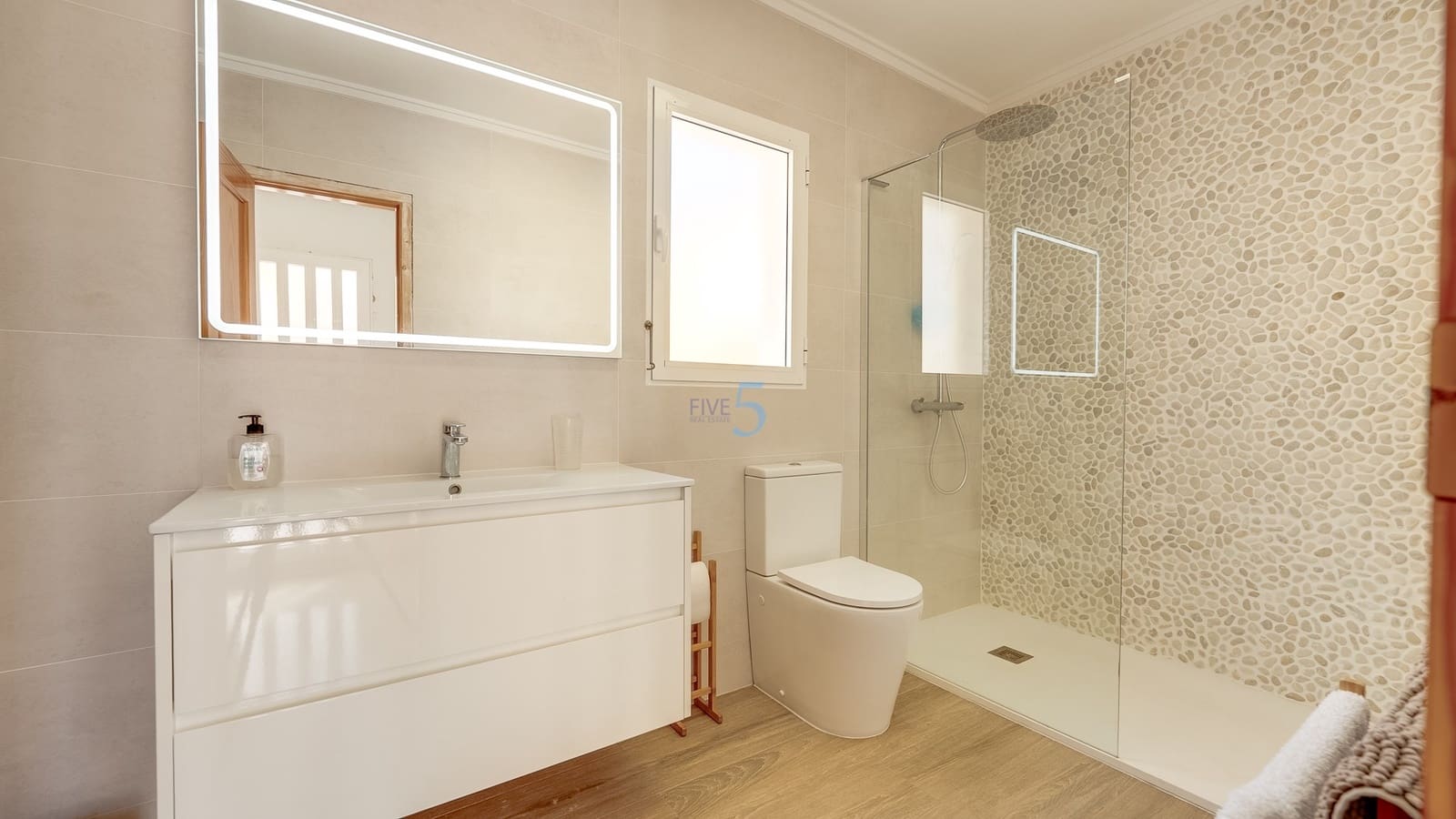 3 soverom Villa til salgs i Villamartin med svømmebasseng garasje - € 315 000 (Ref: 9657060)