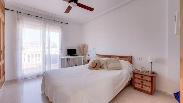 3 slaapkamer Villa te koop in Villamartin, Orihuela met zwembad garage - € 315.000 (Ref: 9657060)