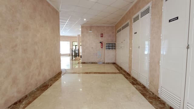 Apartamento de 2 habitaciones en Almoradí en venta - 99.950 € (Ref: 9657061)