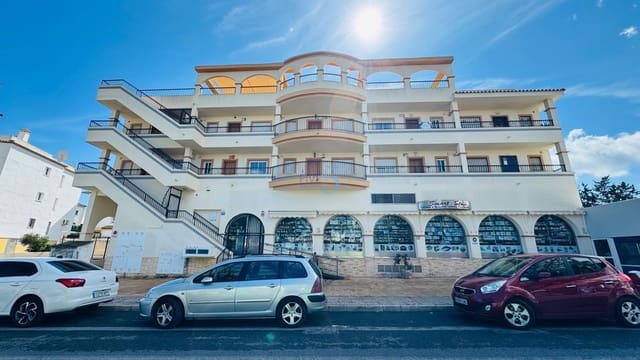 2 bedroom Apartment for sale in Villamartin, Orihuela with pool - € 165,000 (Ref: 9665434)