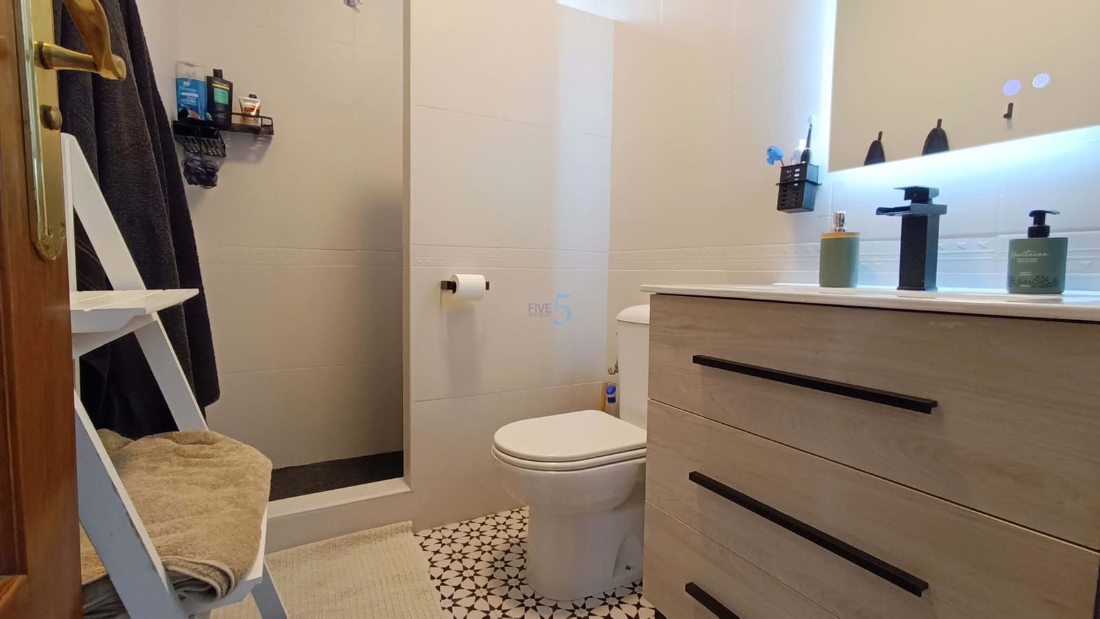 4 sypialnia Willa na sprzedaż w Ciudad Quesada z basenem - 395 000 € (Ref: 9665435)