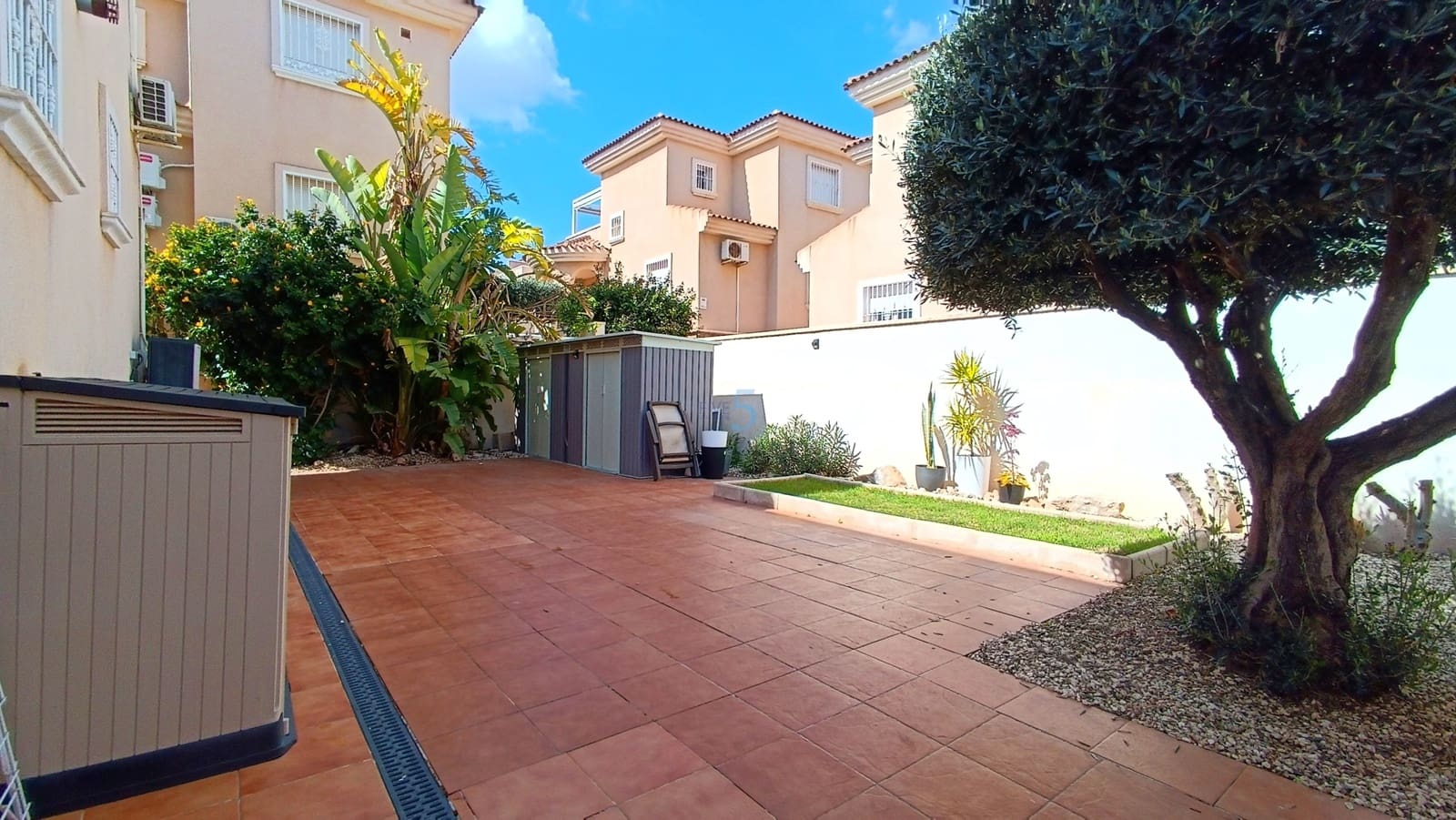 4 sypialnia Willa na sprzedaż w Ciudad Quesada z basenem - 395 000 € (Ref: 9665435)