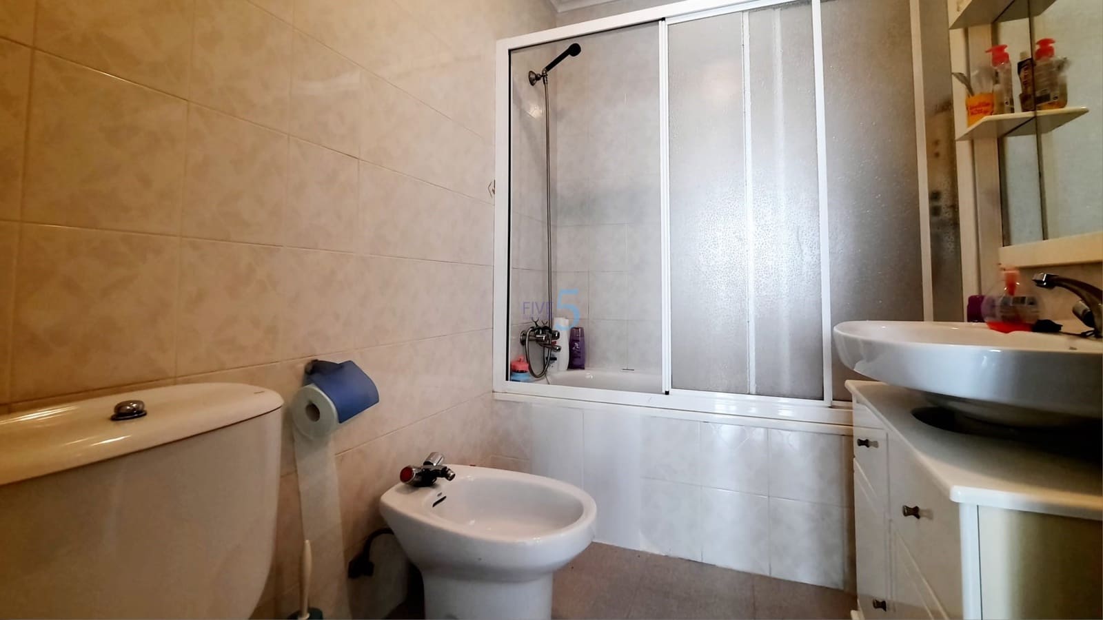 5 bedroom Townhouse for sale in Almoradi with garage - € 340,000 (Ref: 9665436)