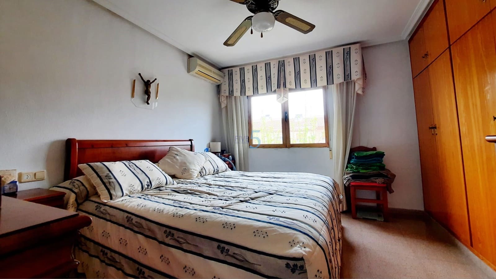 5 bedroom Townhouse for sale in Almoradi with garage - € 340,000 (Ref: 9665436)