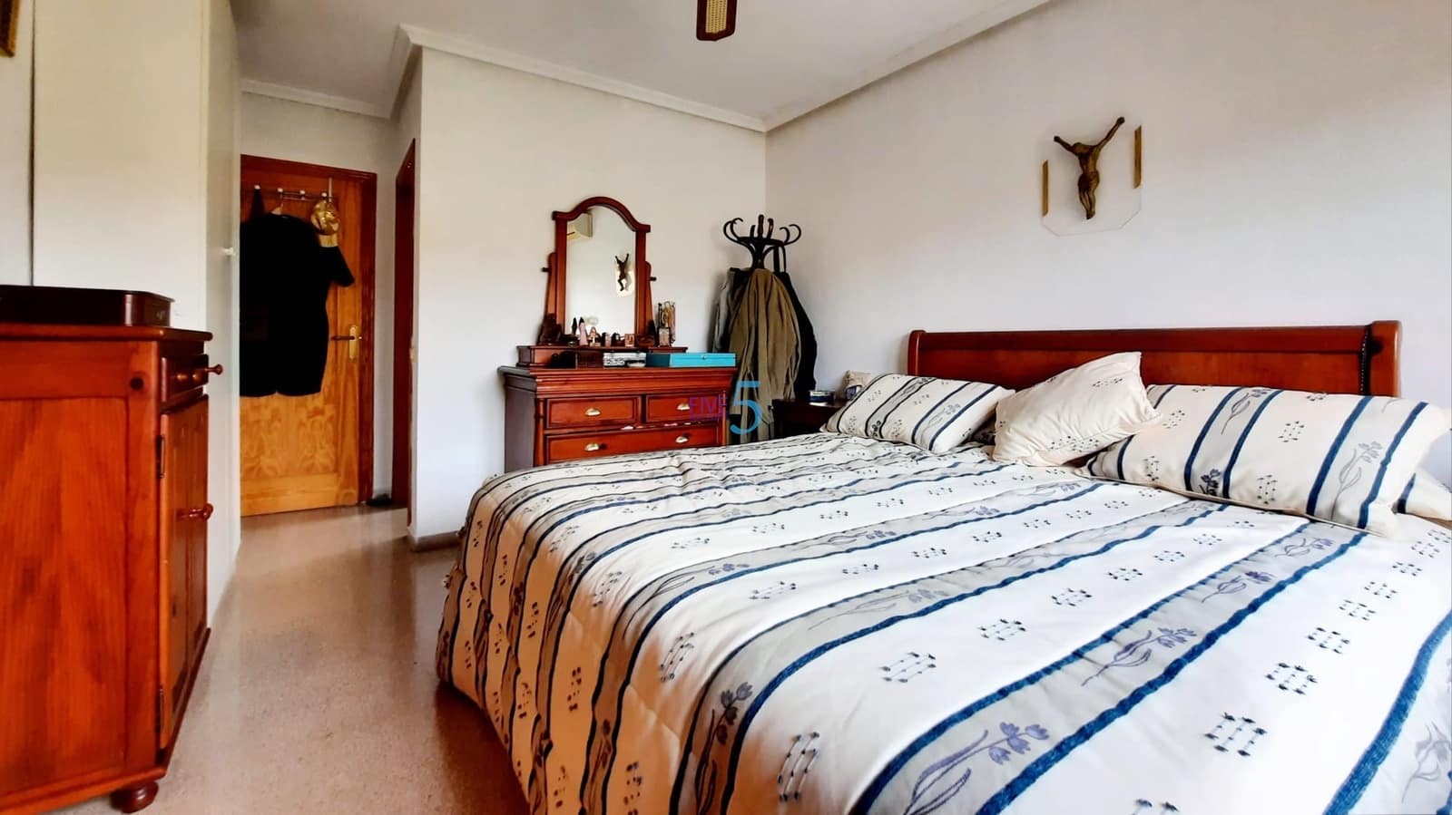 5 bedroom Townhouse for sale in Almoradi with garage - € 340,000 (Ref: 9665436)