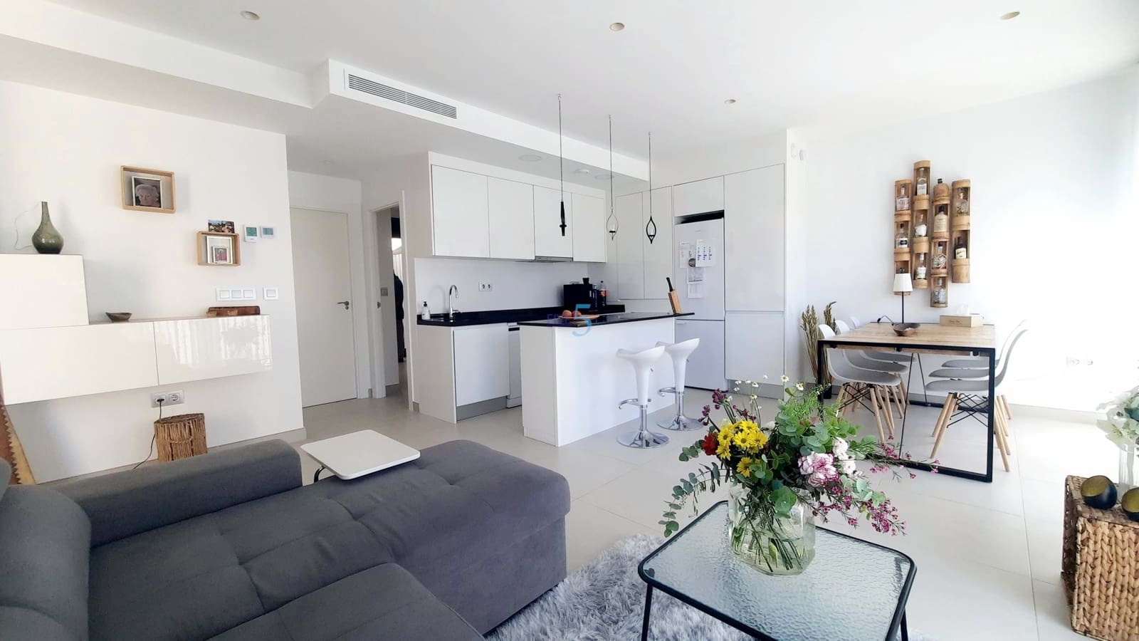 3 slaapkamer Villa te koop in Pilar de la Horadada met zwembad - € 340.000 (Ref: 9668266)