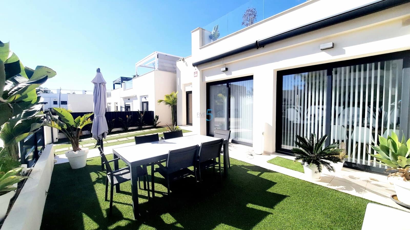 3 slaapkamer Villa te koop in Pilar de la Horadada met zwembad - € 340.000 (Ref: 9668266)