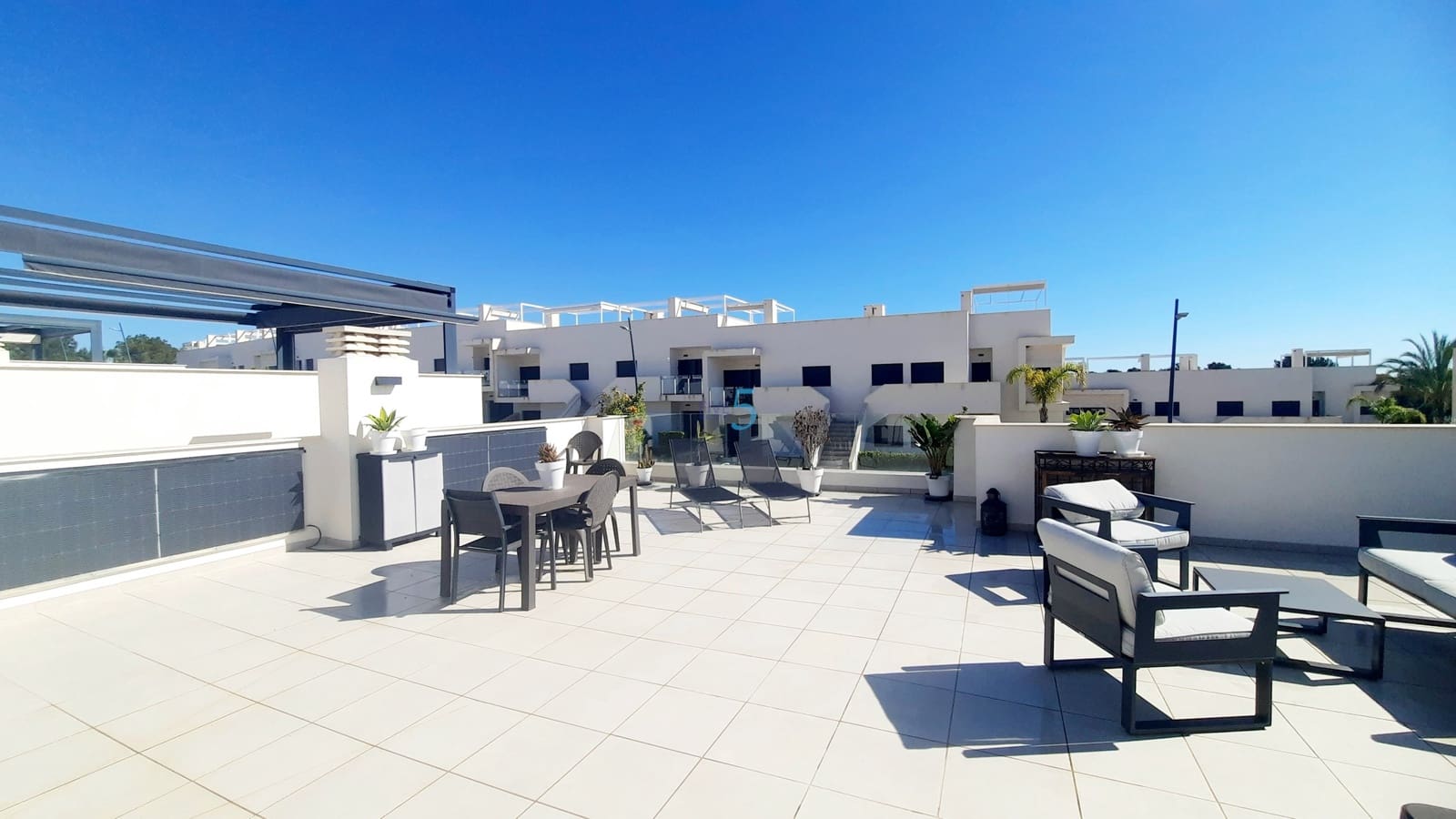 3 slaapkamer Villa te koop in Pilar de la Horadada met zwembad - € 340.000 (Ref: 9668266)