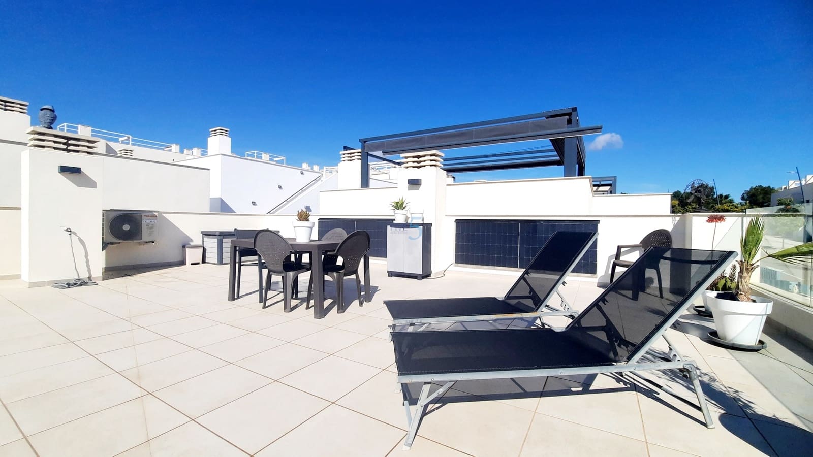 3 slaapkamer Villa te koop in Pilar de la Horadada met zwembad - € 340.000 (Ref: 9668266)