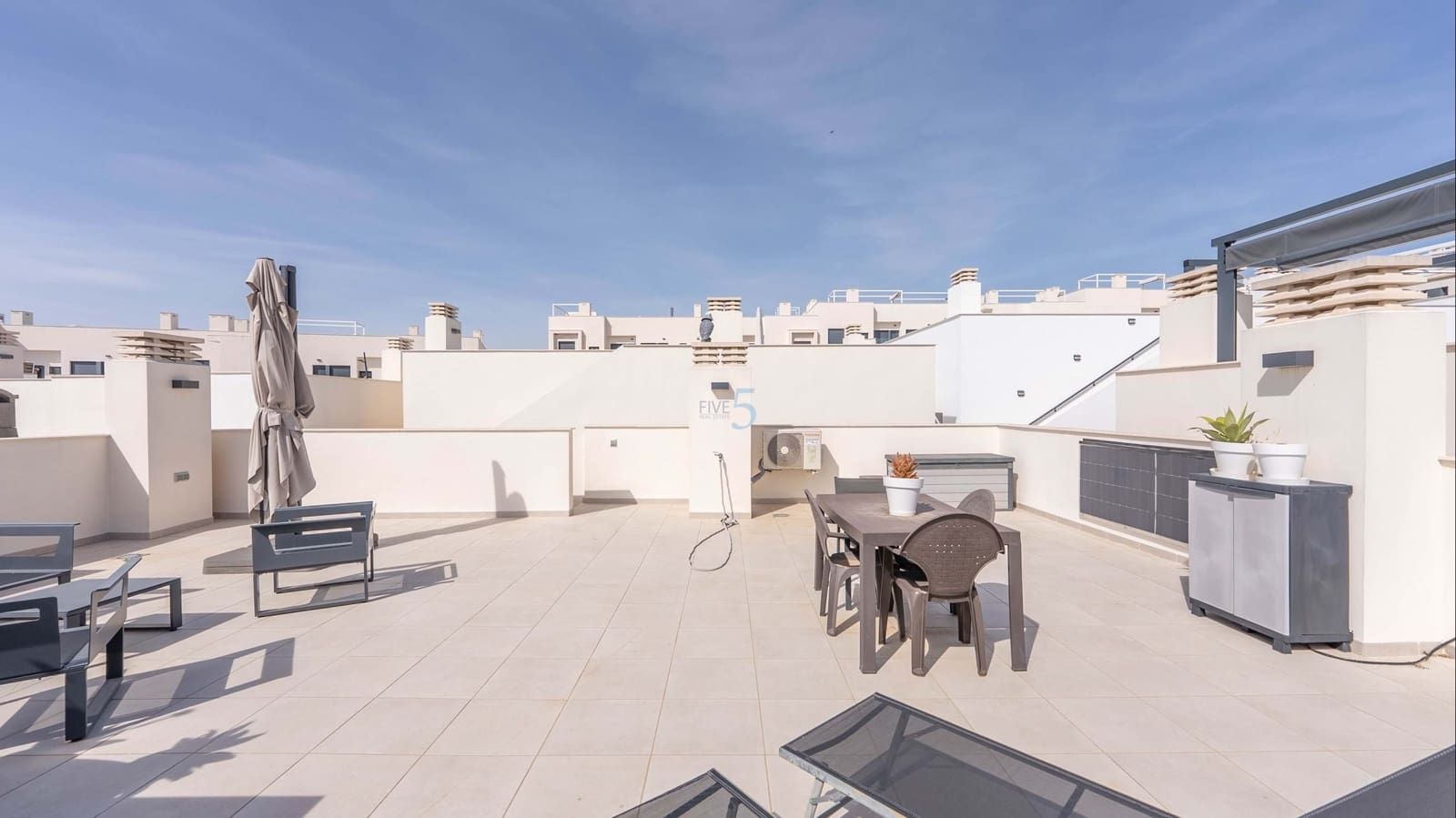 3 slaapkamer Villa te koop in Pilar de la Horadada met zwembad - € 340.000 (Ref: 9668266)