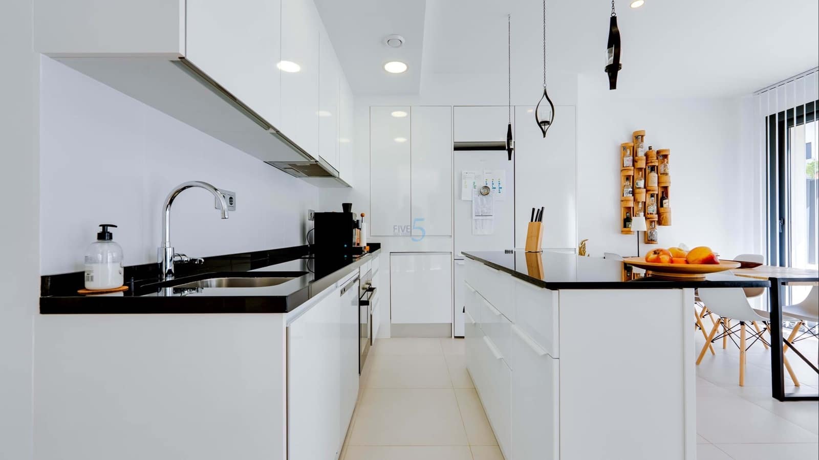 3 slaapkamer Villa te koop in Pilar de la Horadada met zwembad - € 340.000 (Ref: 9668266)