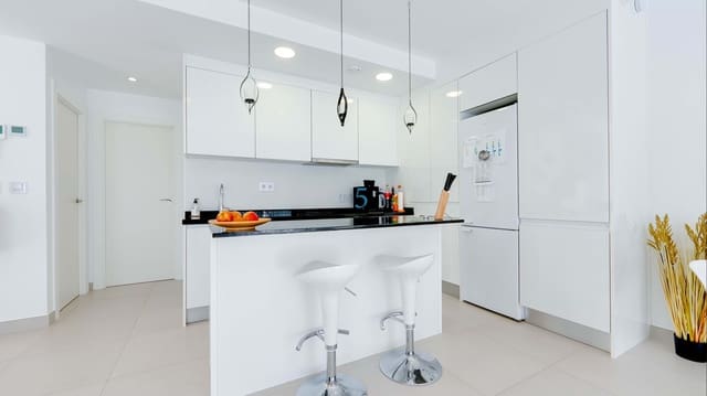 3 slaapkamer Villa te koop in Pilar de la Horadada met zwembad - € 340.000 (Ref: 9668266)