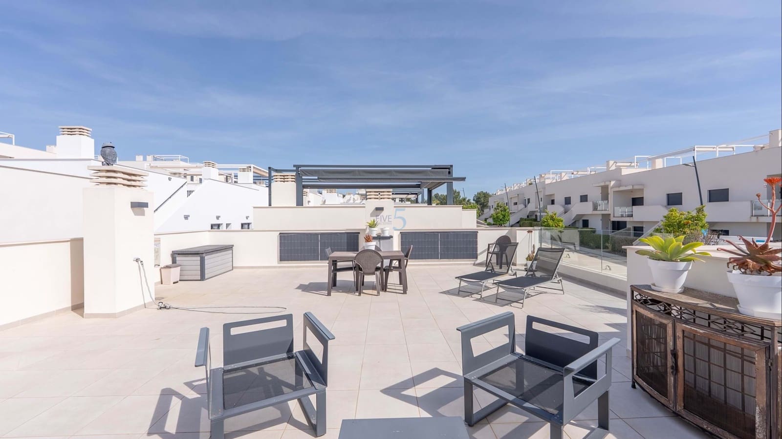 3 slaapkamer Villa te koop in Pilar de la Horadada met zwembad - € 340.000 (Ref: 9668266)