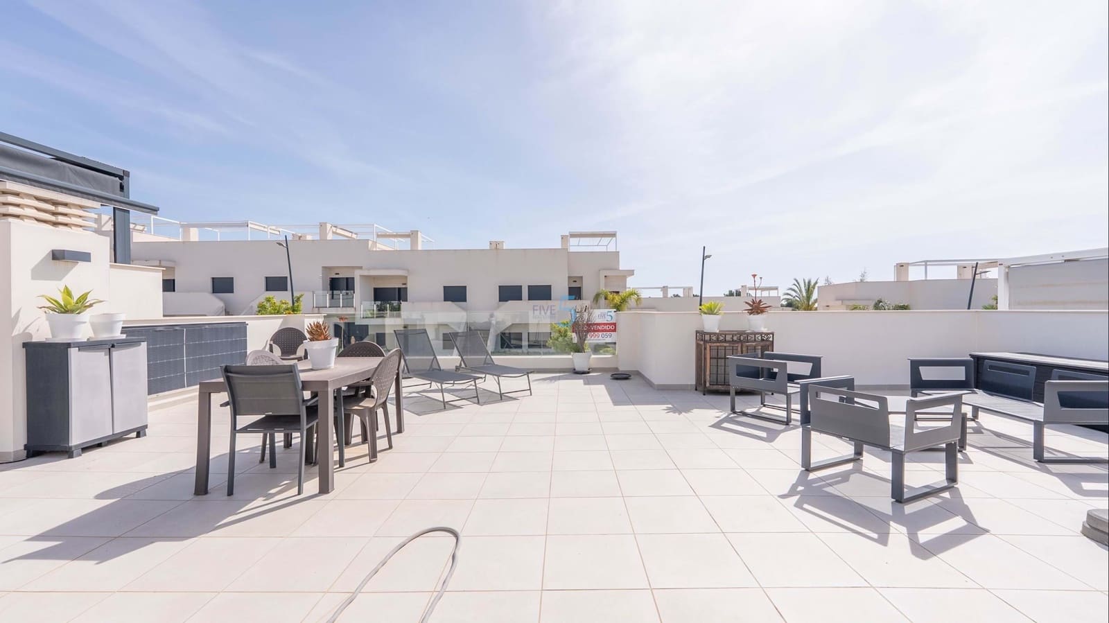 3 slaapkamer Villa te koop in Pilar de la Horadada met zwembad - € 340.000 (Ref: 9668266)