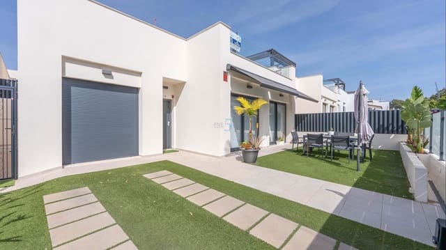 3 slaapkamer Villa te koop in Pilar de la Horadada met zwembad - € 340.000 (Ref: 9668266)