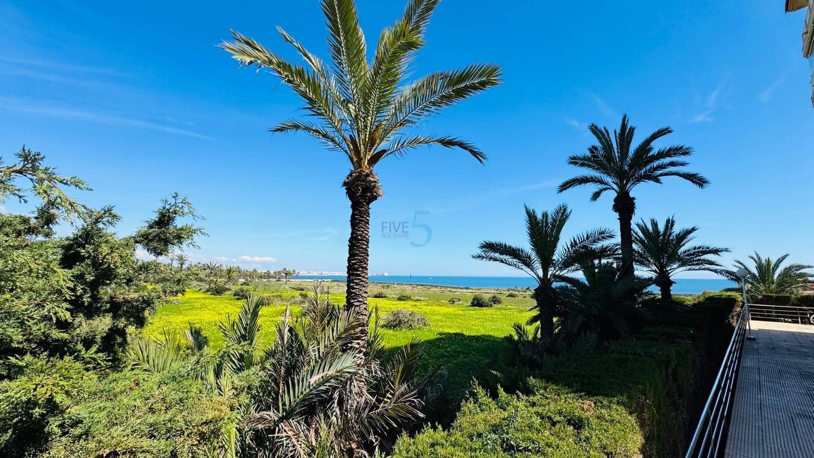 1 soverom Leilighet til salgs i Orihuela Costa med svømmebasseng garasje - € 259 000 (Ref: 9668267)