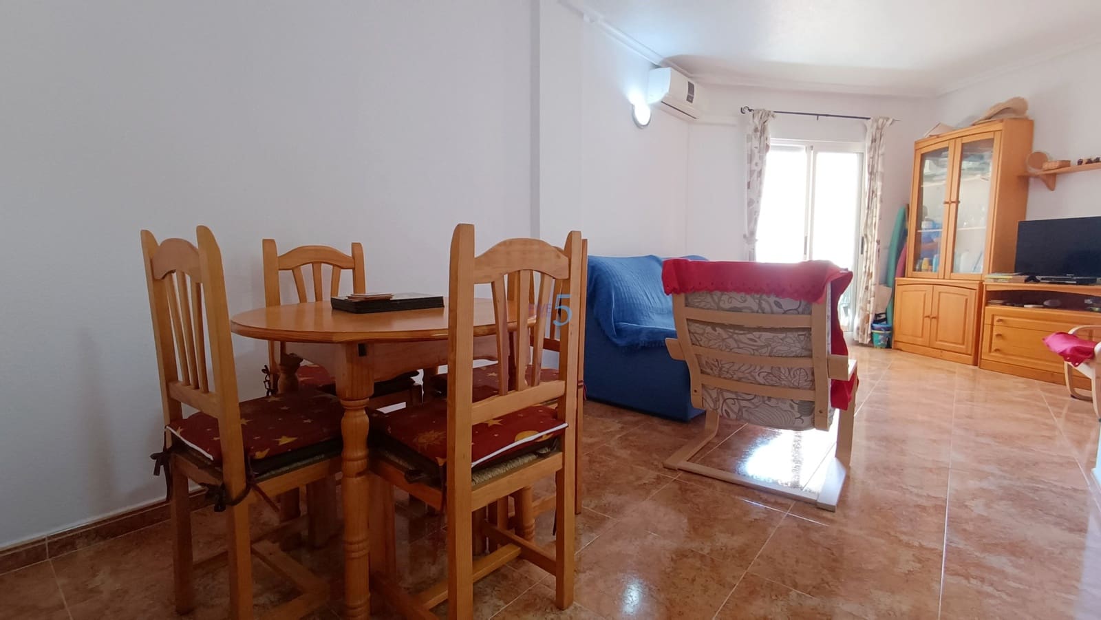 Apartamento de 2 habitaciones en Torrevieja en venta con piscina - 115.000 € (Ref: 9669248)