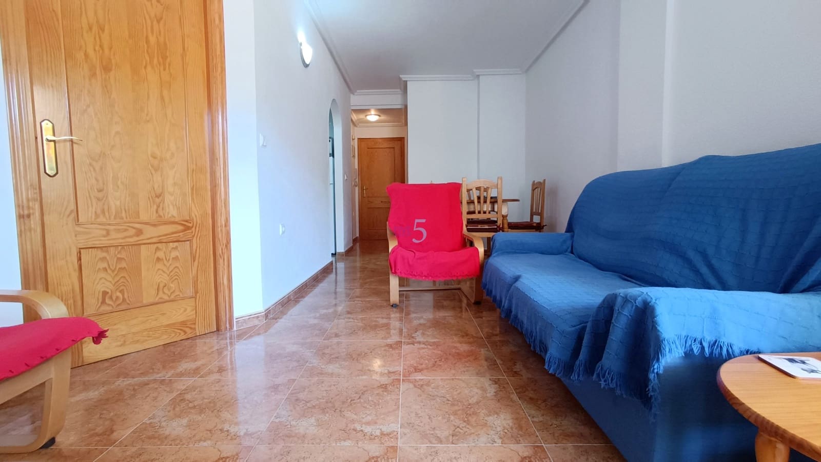 Apartamento de 2 habitaciones en Torrevieja en venta con piscina - 115.000 € (Ref: 9669248)