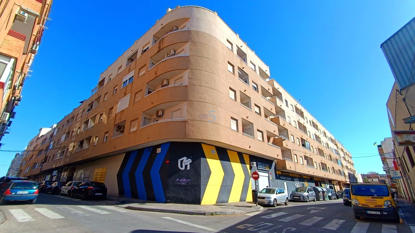 Apartamento de 2 habitaciones en Torrevieja en venta con piscina - 115.000 € (Ref: 9669248)