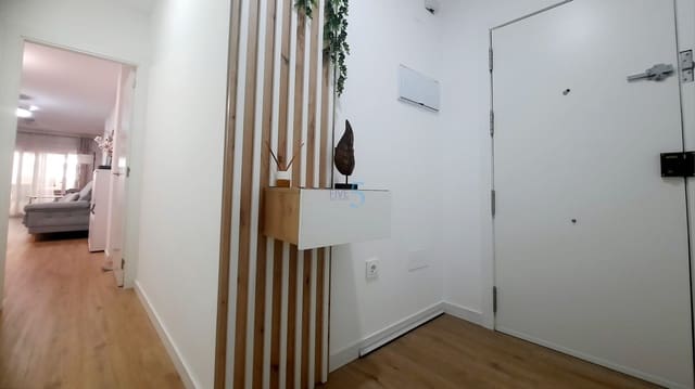 3 sypialnia Apartament na sprzedaż w Torrevieja - 198 000 € (Ref: 9669249)