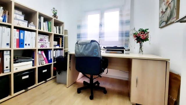 3 sypialnia Apartament na sprzedaż w Torrevieja - 198 000 € (Ref: 9669249)