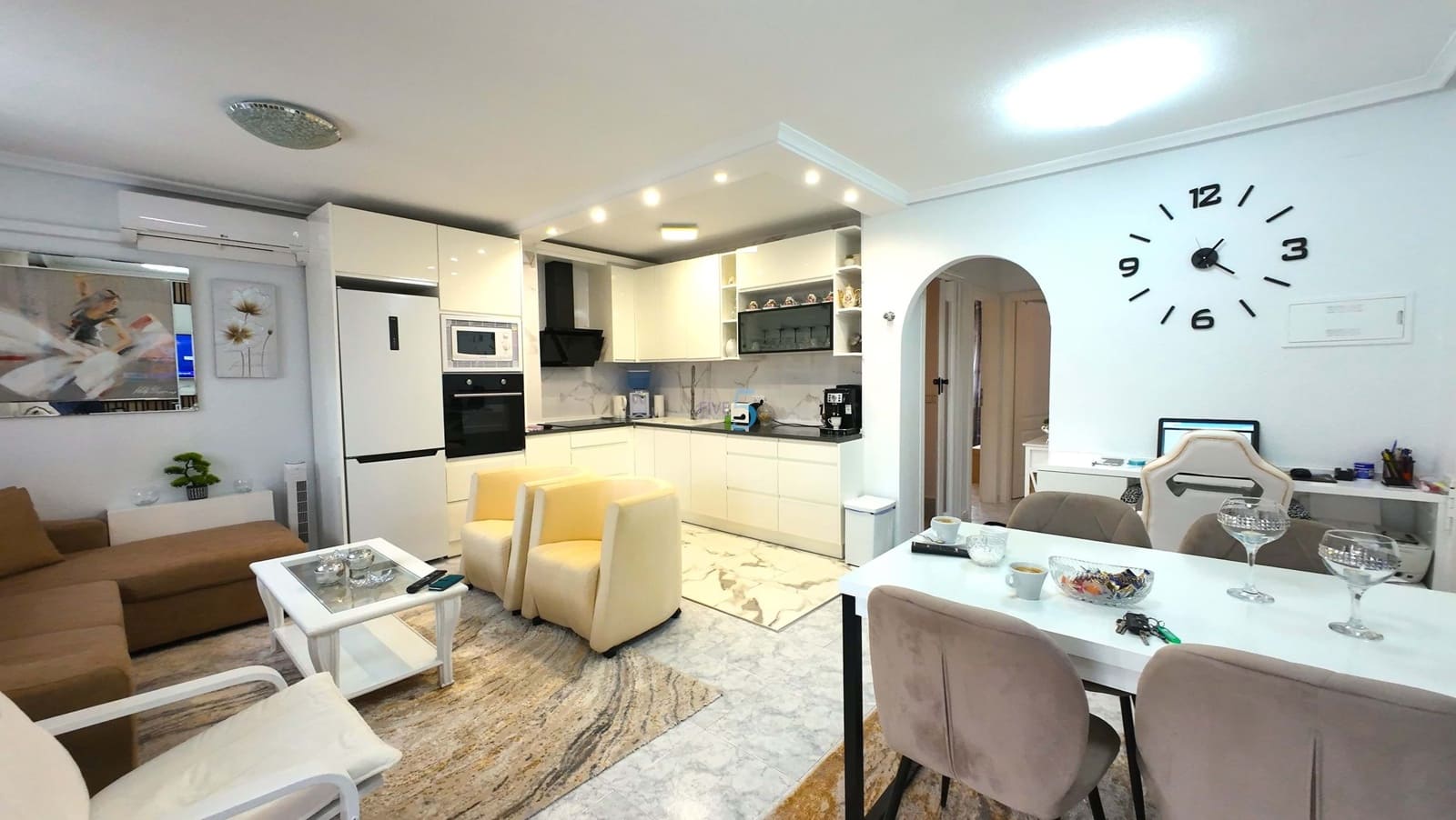 4 quarto Apartamento para venda em Torrevieja com piscina garagem - 229 995 € (Ref: 9671140)