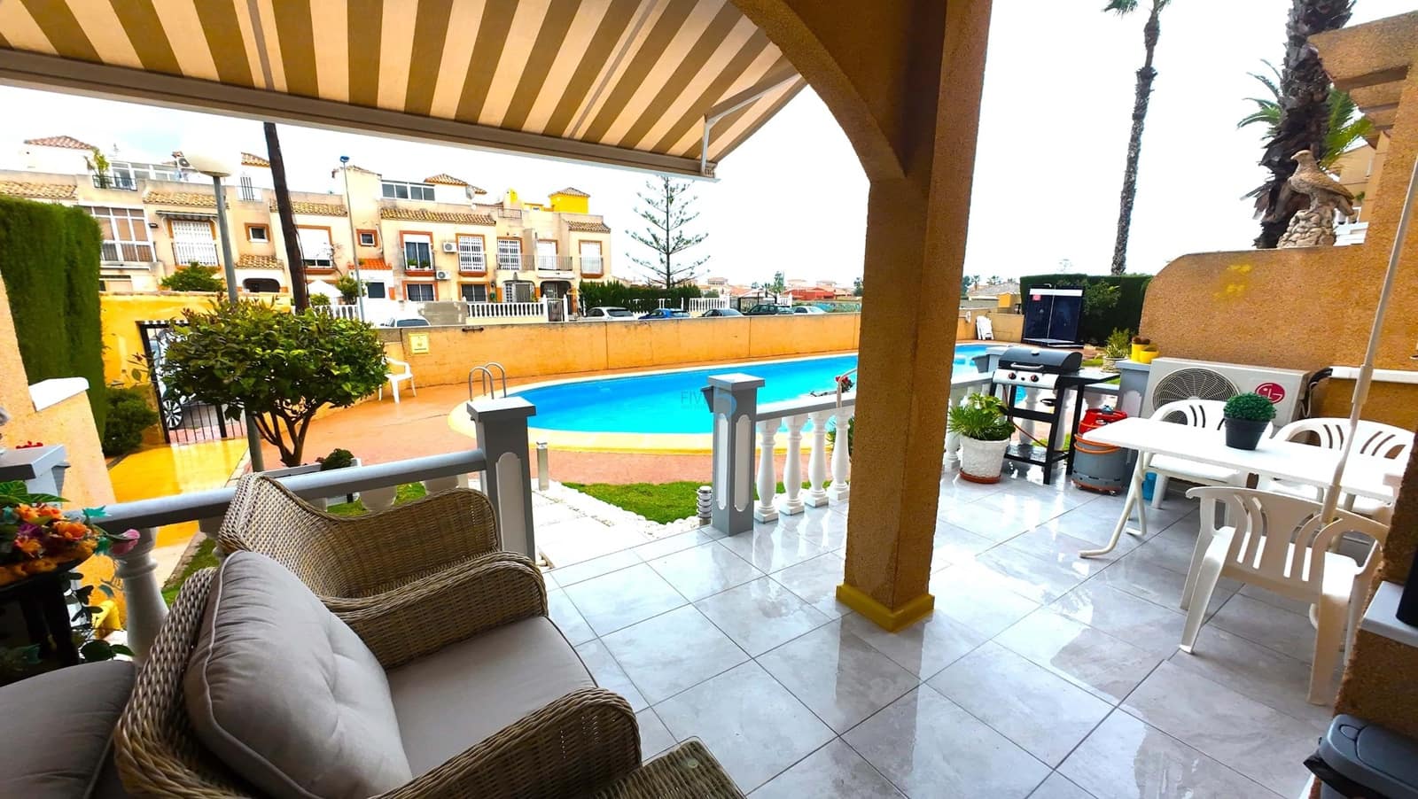 4 quarto Apartamento para venda em Torrevieja com piscina garagem - 229 995 € (Ref: 9671140)