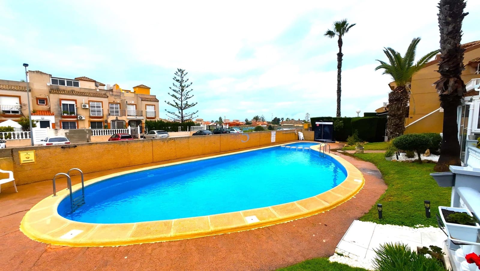 4 quarto Apartamento para venda em Torrevieja com piscina garagem - 229 995 € (Ref: 9671140)