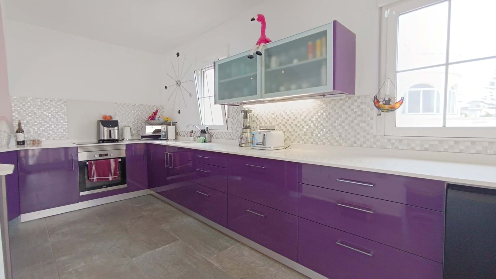 3 Zimmer Villa zu verkaufen in Torrevieja mit Pool - 410.000 € (Ref: 9672181)