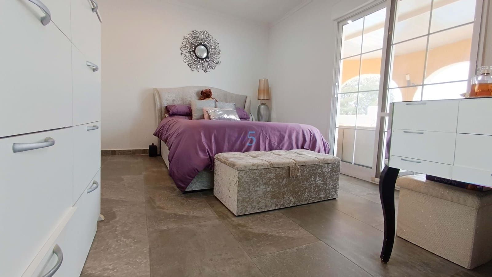 3 Zimmer Villa zu verkaufen in Torrevieja mit Pool - 410.000 € (Ref: 9672181)