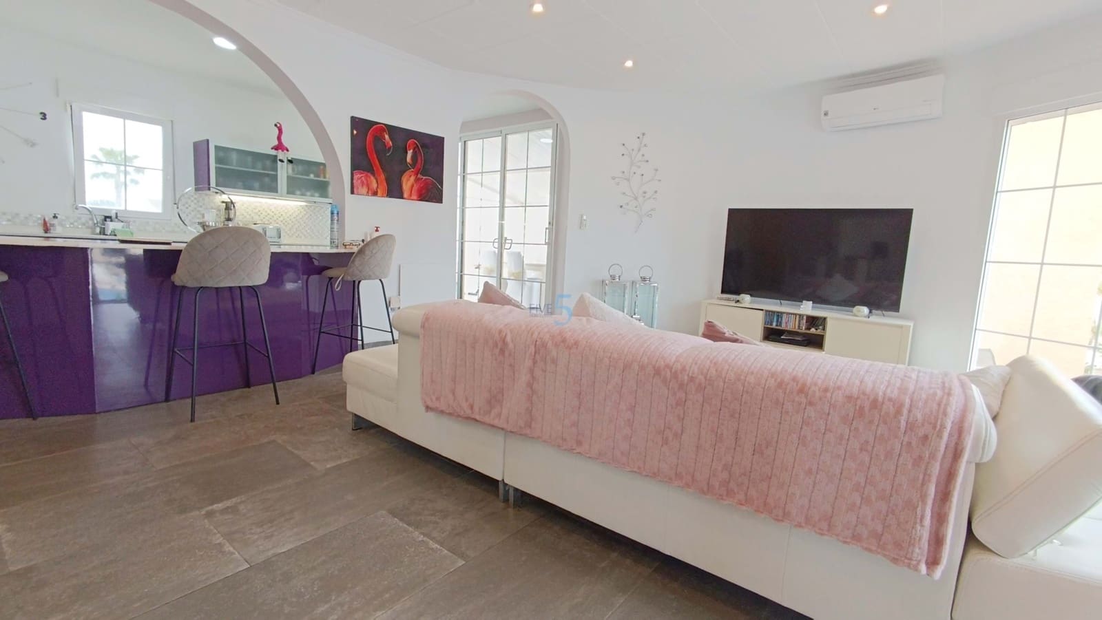 3 Zimmer Villa zu verkaufen in Torrevieja mit Pool - 410.000 € (Ref: 9672181)