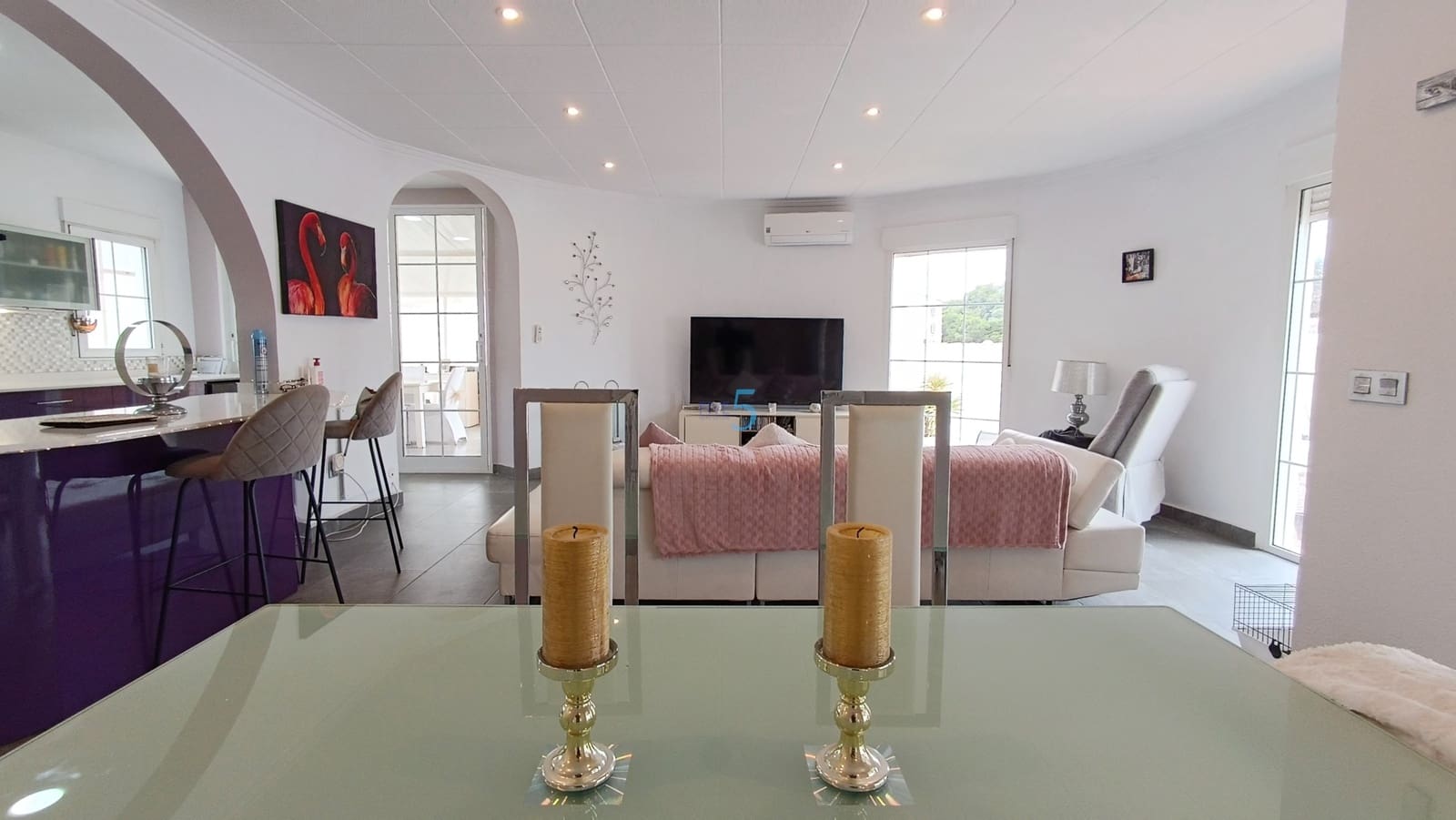 3 Zimmer Villa zu verkaufen in Torrevieja mit Pool - 410.000 € (Ref: 9672181)