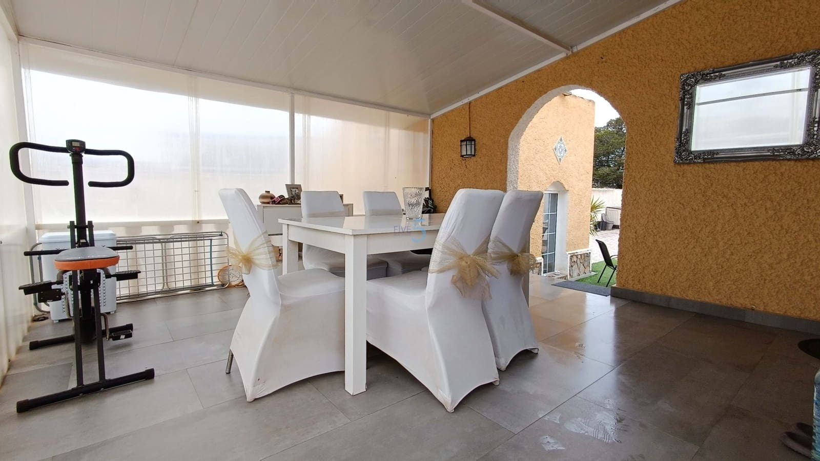 3 Zimmer Villa zu verkaufen in Torrevieja mit Pool - 410.000 € (Ref: 9672181)