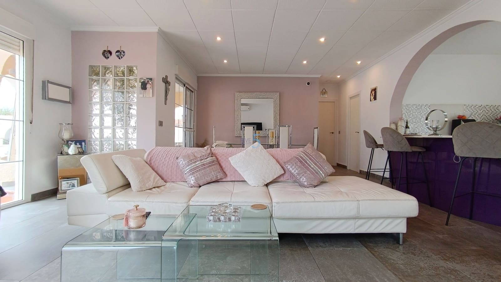 3 Zimmer Villa zu verkaufen in Torrevieja mit Pool - 410.000 € (Ref: 9672181)